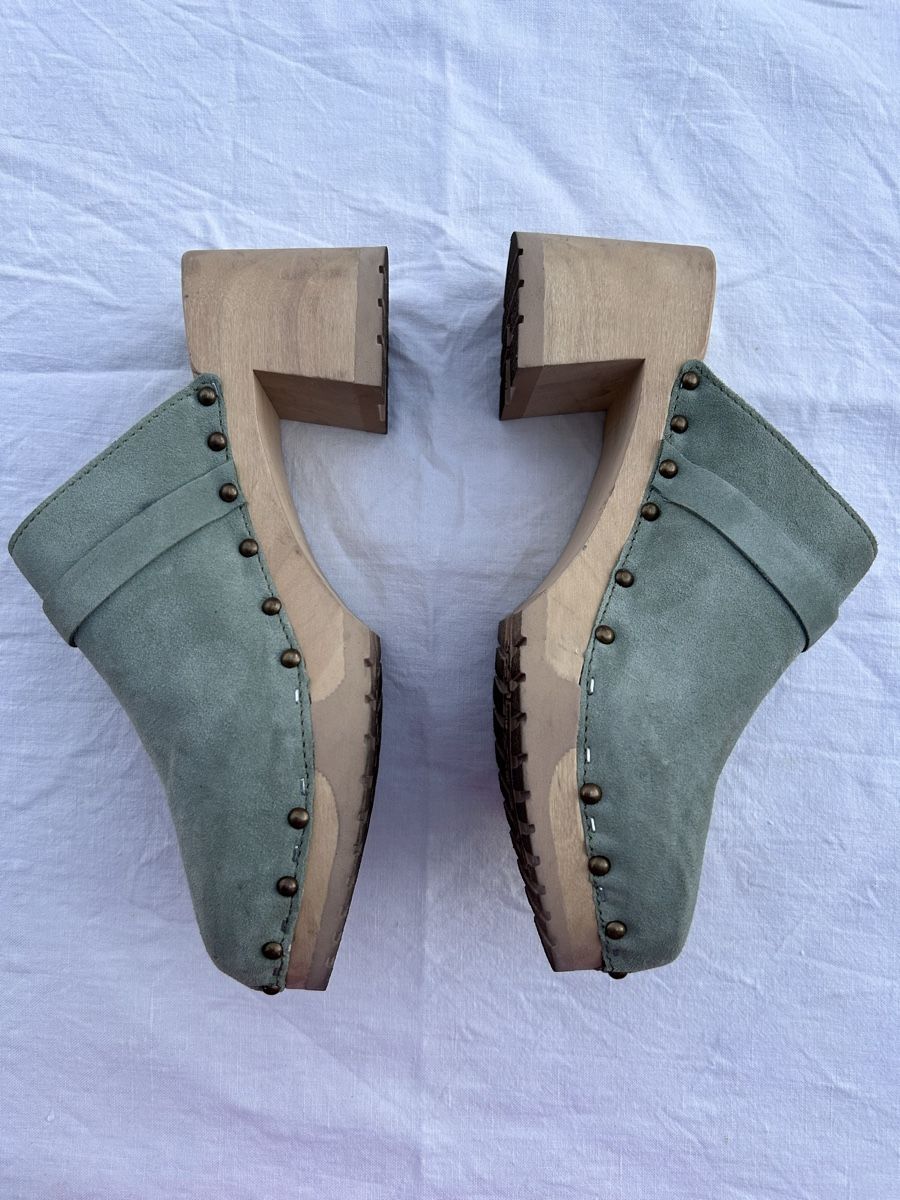 Damenschuhe: Mint grüne Soft clogs – Gebraucht aus Zürich von Nnnn161 1