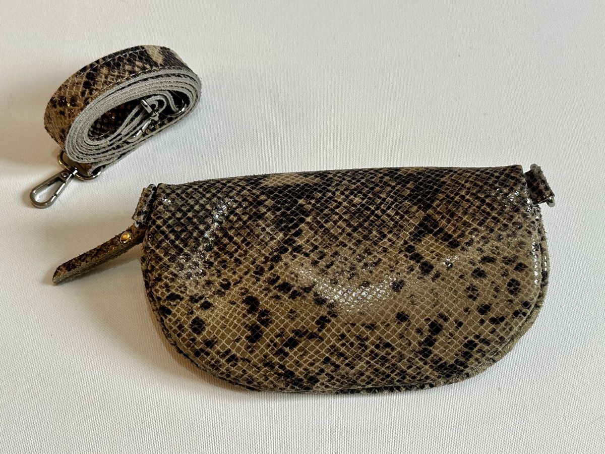 Sacs femmes: Bauchtasche Schlangenoptik – Neuf (Voir description) à Rorschach par car_wbc5 3