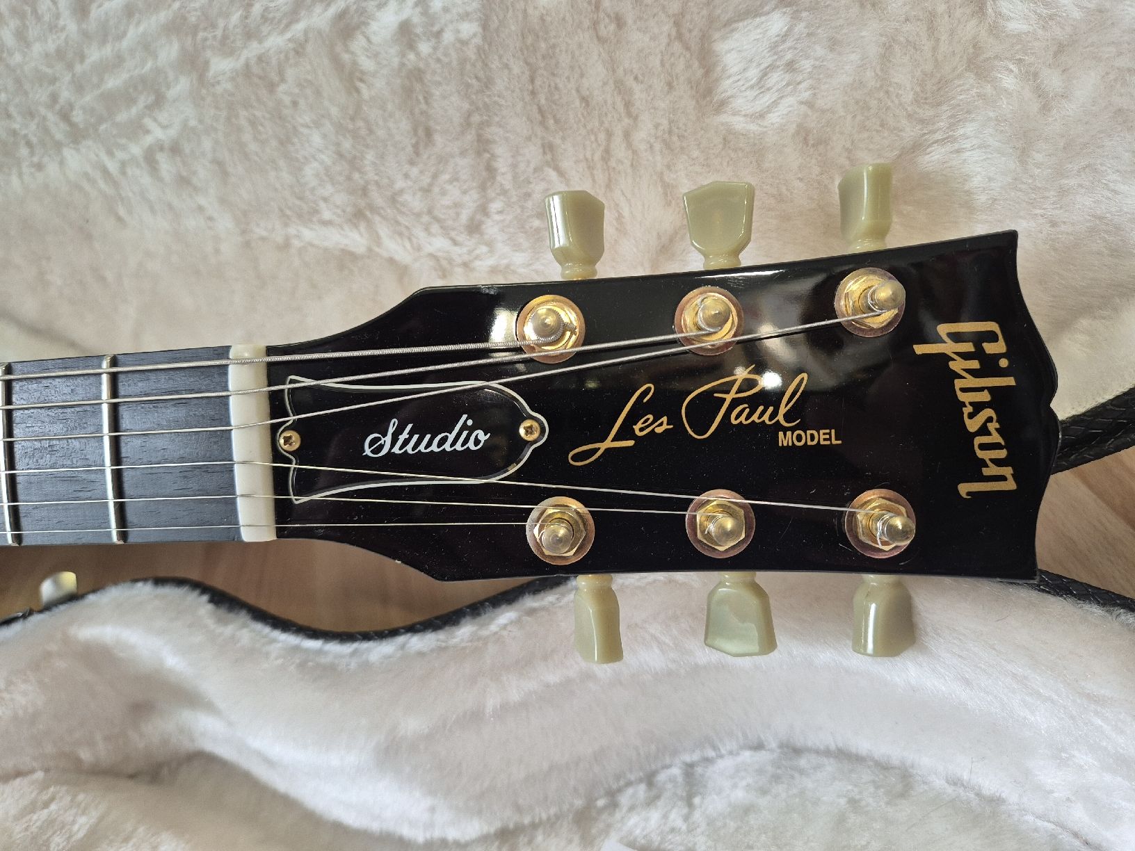 Gibson Musikinstrumente: Gibson Les paul studio E-Gitarre  – Gebraucht aus Dielsdorf von 7TheRockDoc9 4