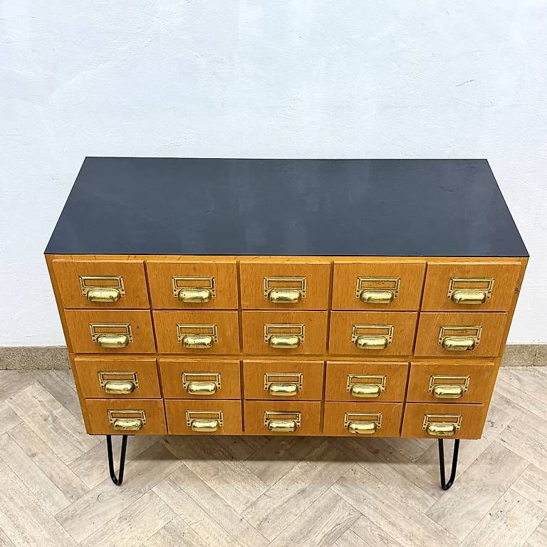 Cassettiere: Mid Century Apothekerschrank – Usato da basel venduto da vintory.ch 2