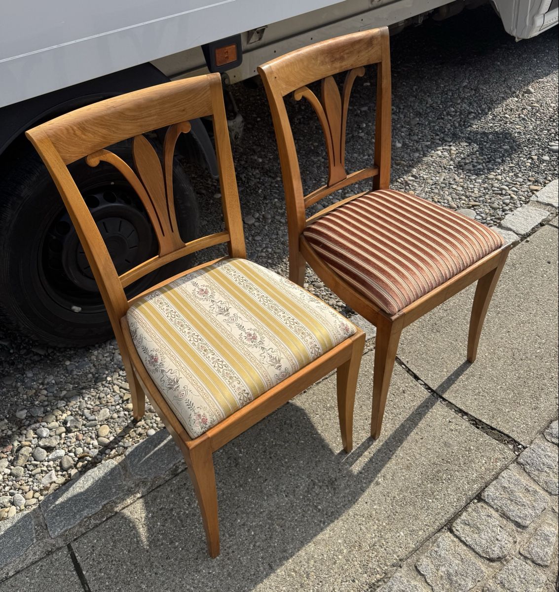 Chaises: Stuhlen 2 stk. – D'occasion à Schlieren par Freundlich02 2