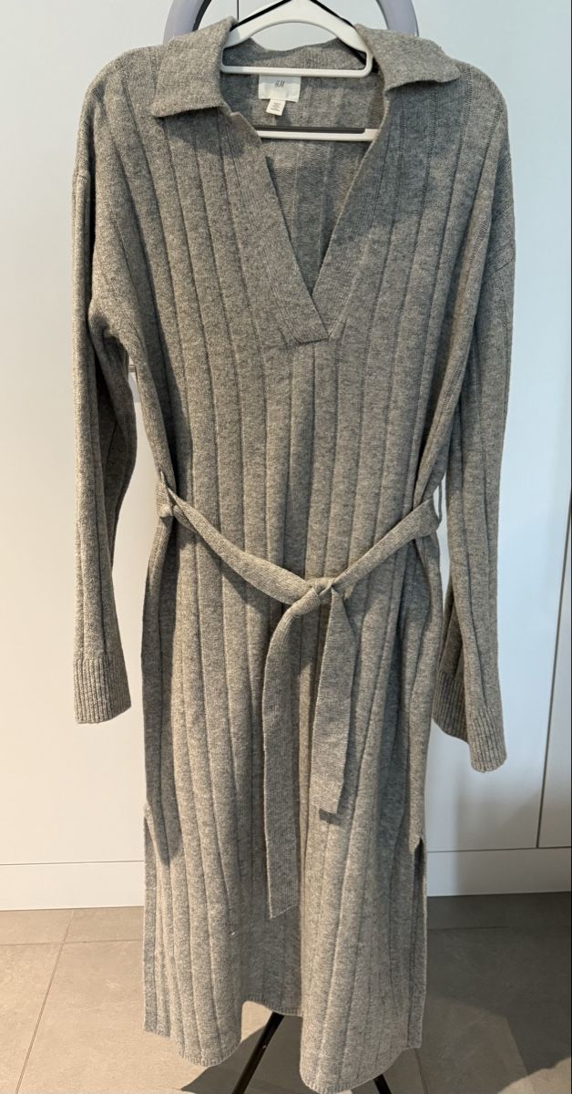 H&M Vestiti: Robe pull H&M grise, taille S – Nuovo (secondo la descrizione) da Fribourg venduto da Mya_Asb