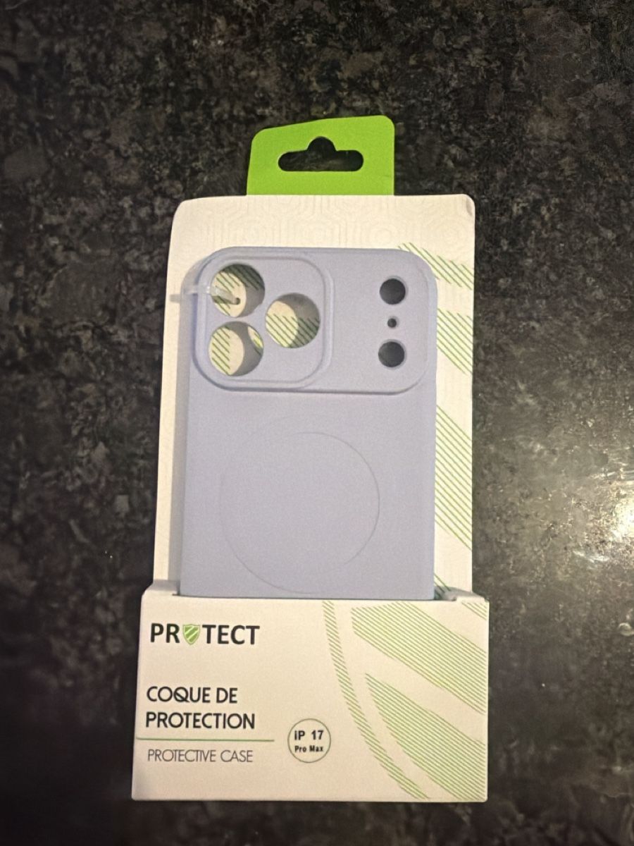 Apple Coques & Protection écran: iPhone 17 pro Max coque silicone  – Neuf (Voir description) à Yverdon-les-Bains par ame_7f2x