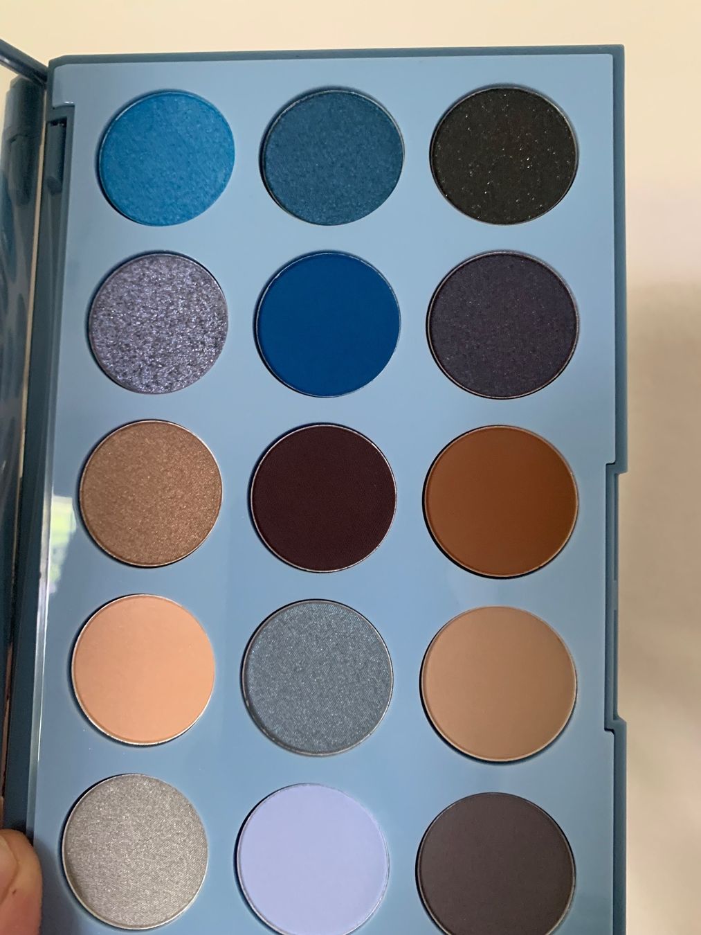 Make-up: MORPHE EYESHADOW PALETTE. NEU UND UNGEBRAUCHT – Nuovo e nell'imballaggio originale da Zürich venduto da deruja 3