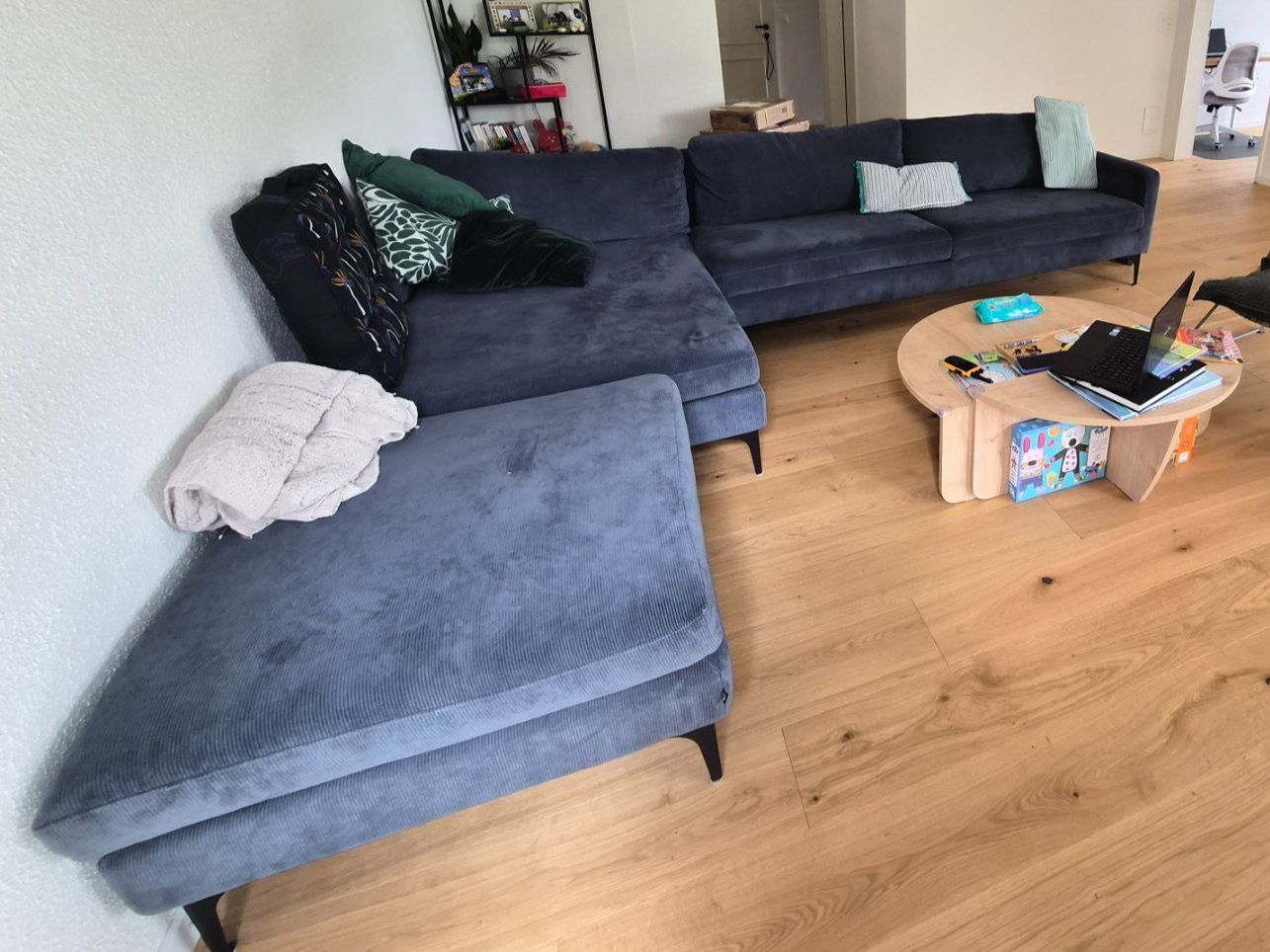 Sofacompany Sofas: Blue Corner Sofa-with footrest from Sofacompany-great condit – D'occasion à Maur par Sofi___ 3