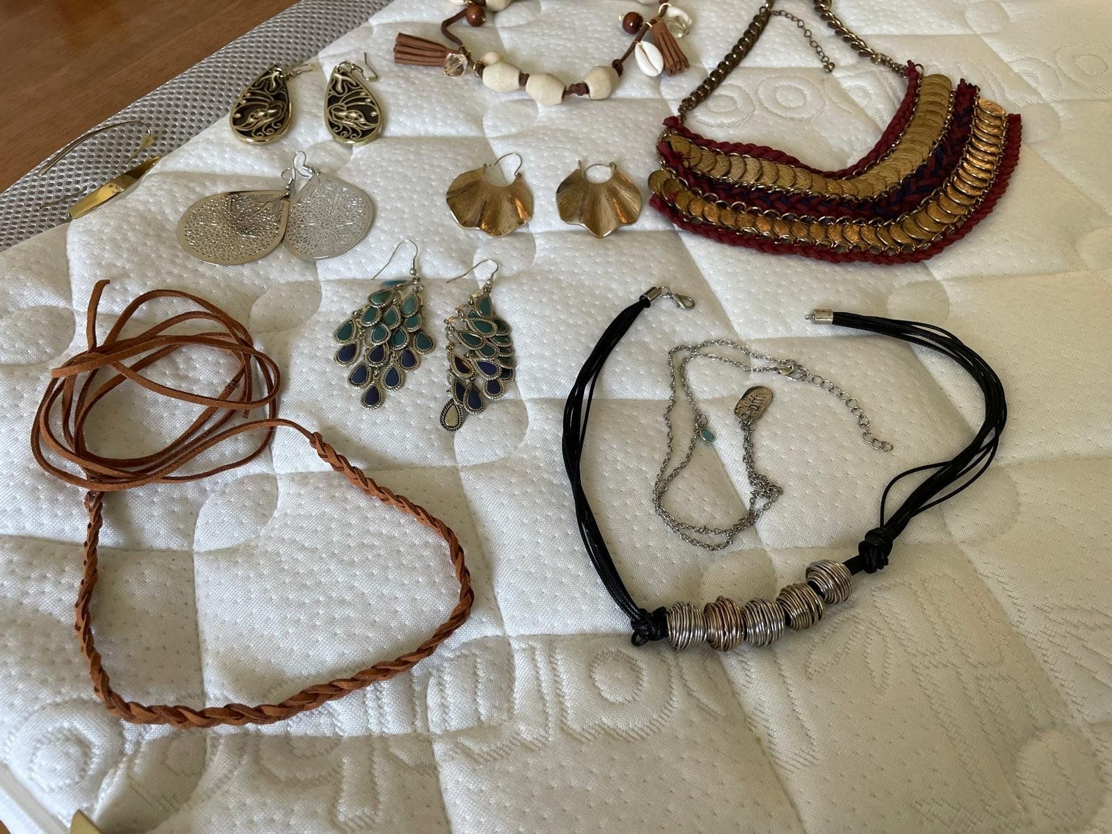 Sonstiger Schmuck: Bigiotteria da vari paesi del mondo – Gebraucht aus Meilen von val_tsv8 2
