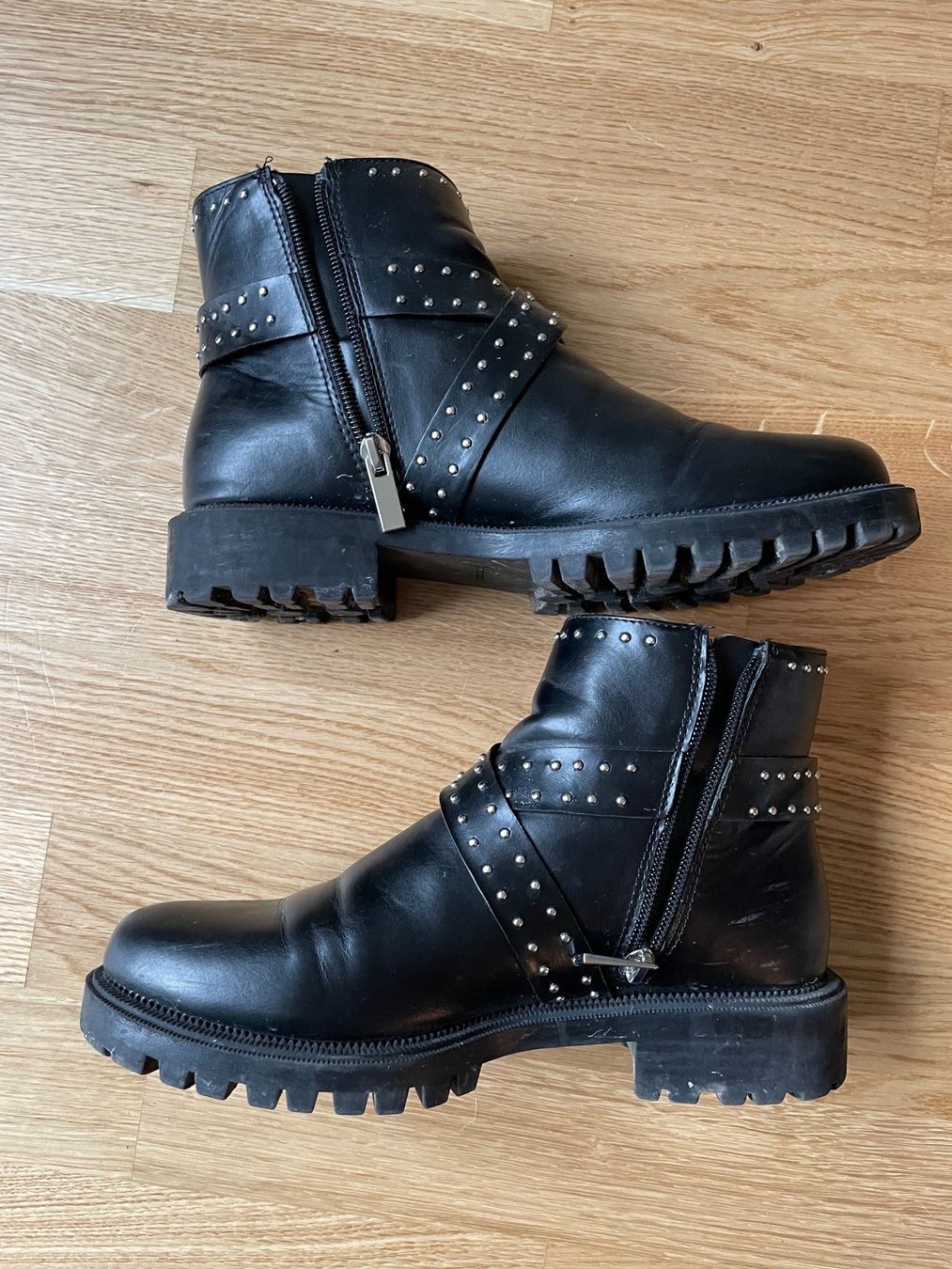 Stradivarius Scarpe da donna: Stradivarius Stiefel 37 – Usato da Dübendorf venduto da VSAngel