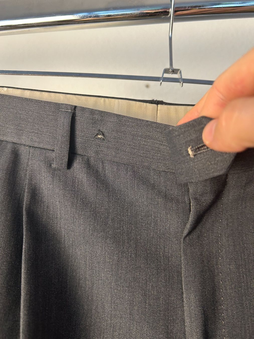 Brioni Hosen: Brioni Grey Wool Trouser – Gebraucht aus Bern von kurtikobolt74 1