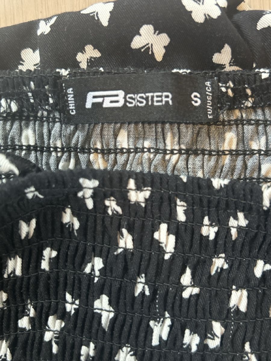 Vestiti & Gonne: Schwarzes Sommerkleid mit Muster – Usato da Benken ZH venduto da Schaf108 1