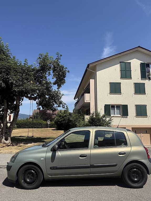 Automobili: Renault Clio 1.4  – Usato da Heimenhausen venduto da naz_t2dj 1
