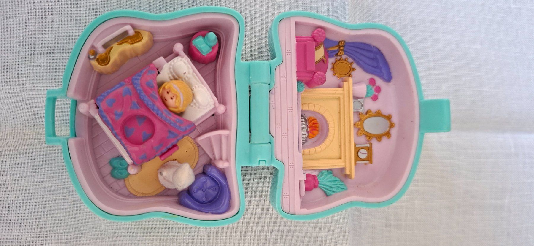 Polly Pocket Carillon: Polly Pocket 1993 Cuddly Kitty – Usato da Möhlin venduto da teddybaer8 1