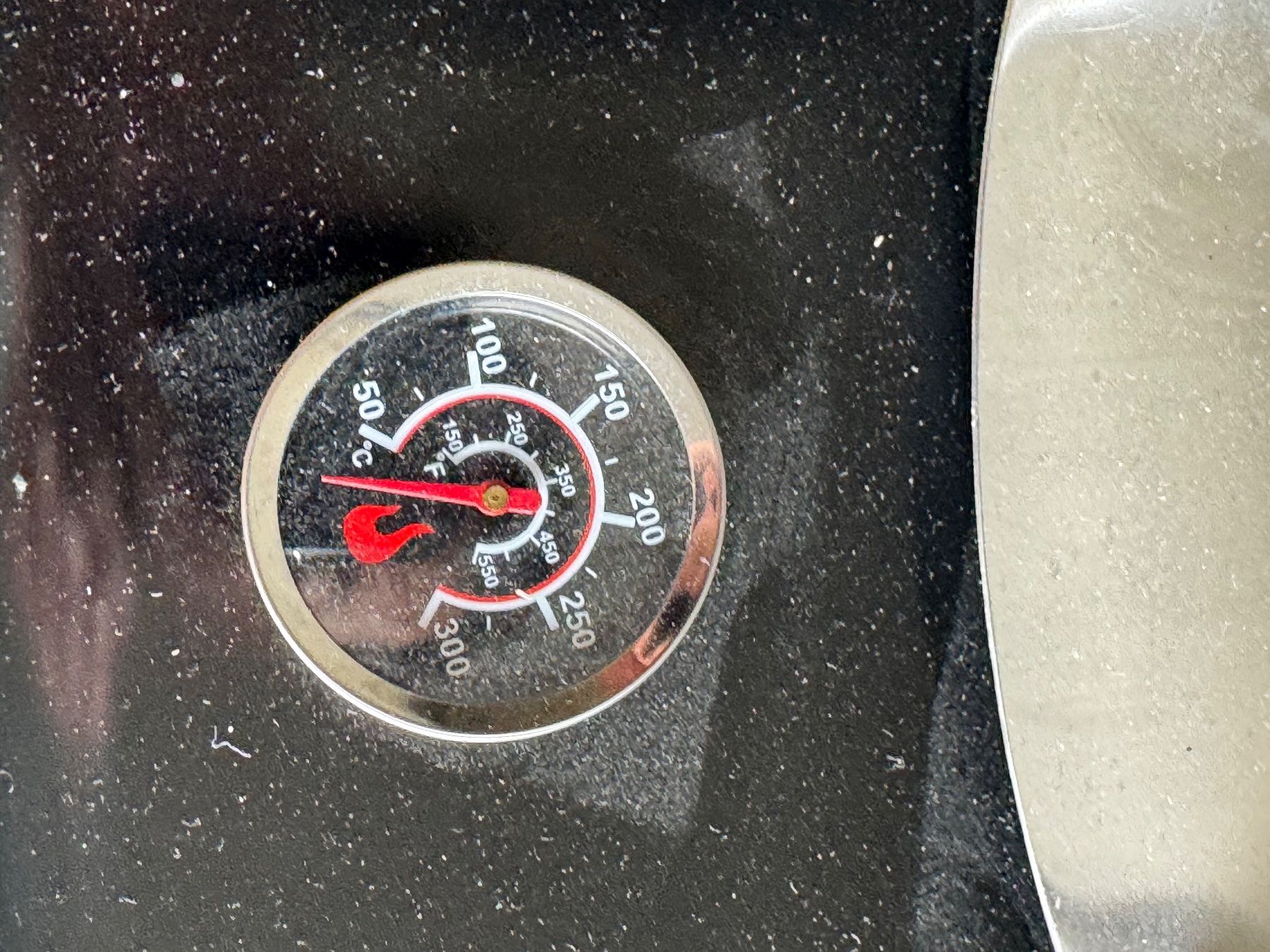 Griglie: Grill Camping neuwertig, 1x gebraucht, Elektro oder Kohle – Usato da Ostermundigen venduto da L29 2