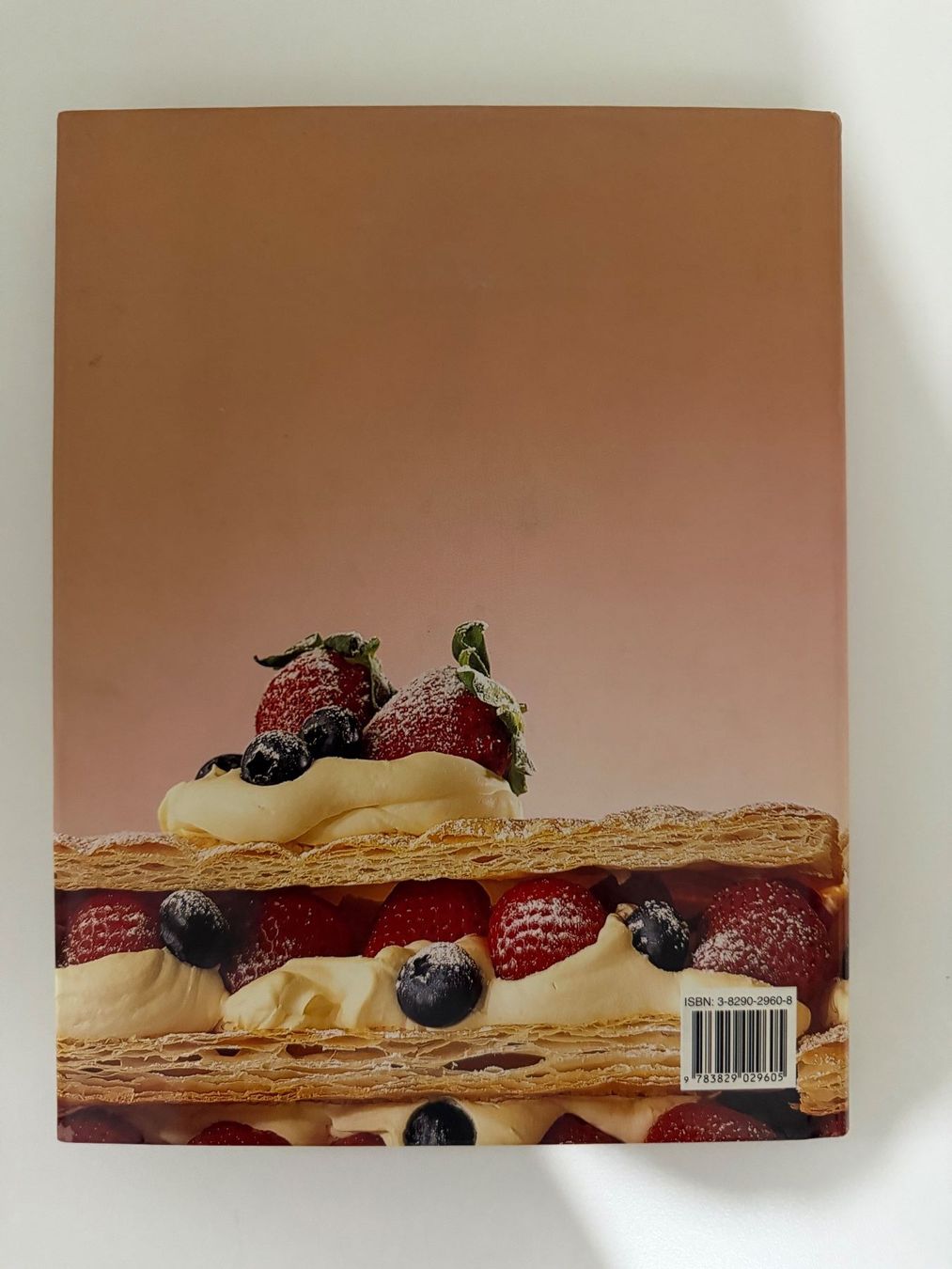 Livres: Kochbuch Desserts – D'occasion à Männedorf par Suvretaner 1