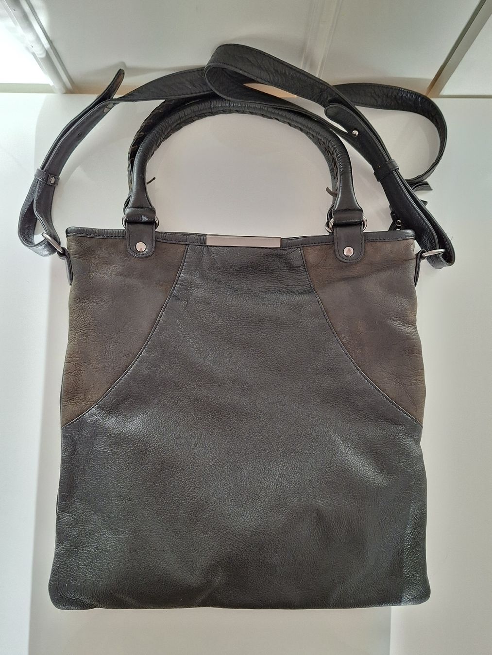 Borse da donna: Sac à main en cuir San Marina – Usato da Lutry venduto da Sim_Sta 1