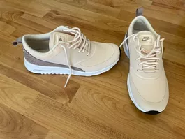 Nike Air Max Thea, NEU, Grösse 39