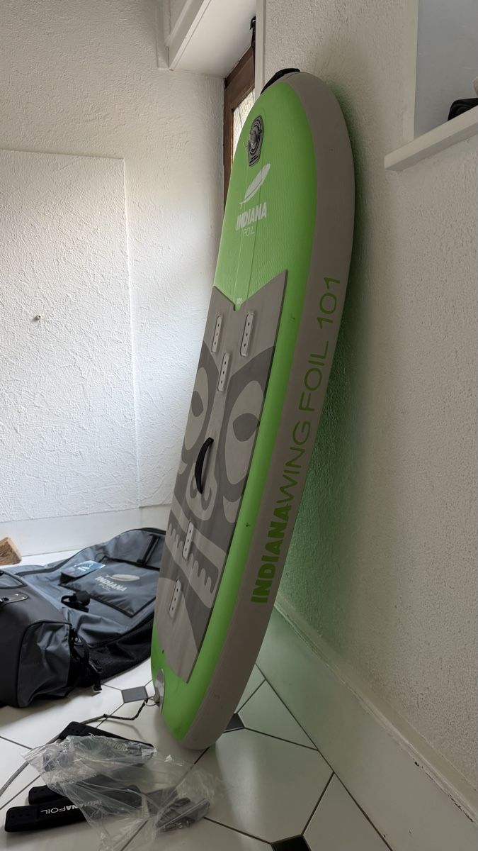 Indiana Surfboards & Schwimmbrette: Wing foil board Indiana 101L gonflable – Gebraucht aus La Neuveville von jul_qt5k 5