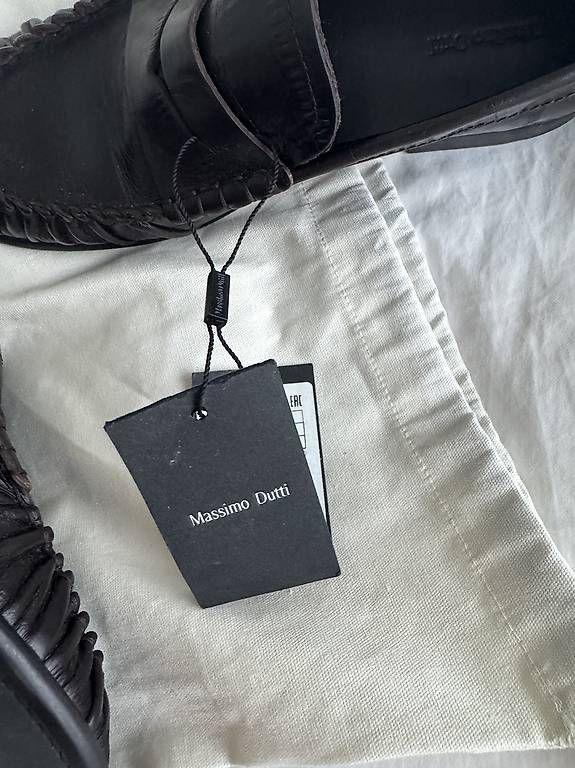 Massimo Dutti Damenschuhe: Loafer Echtleder 37 Massimo Dutti Neu – Gebraucht aus Zürich von cla_72hf