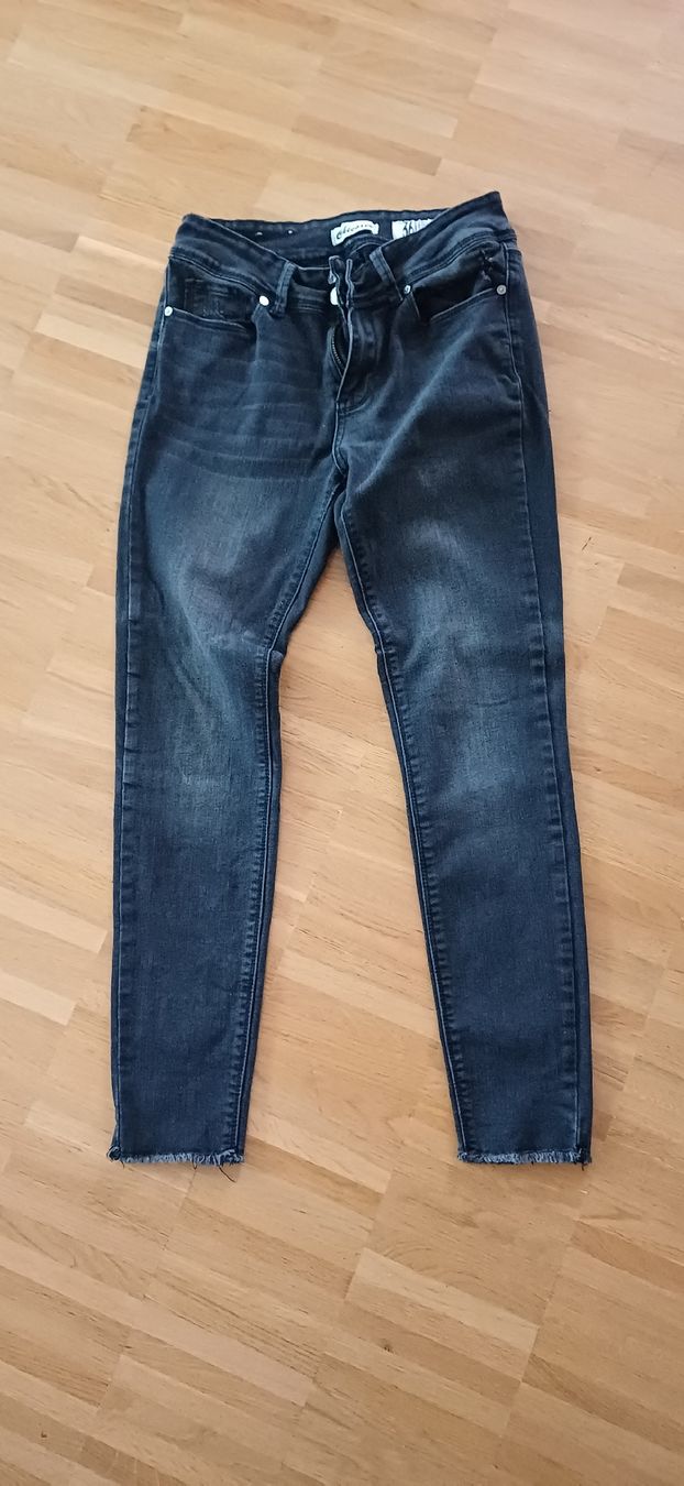 Jeans: Damen Jeans  – D'occasion à Wittenbach par nic_gvc6
