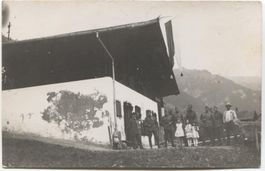 Landwirtschaft/Bauernhaus 1930 Frutigen BE ? mit Militär