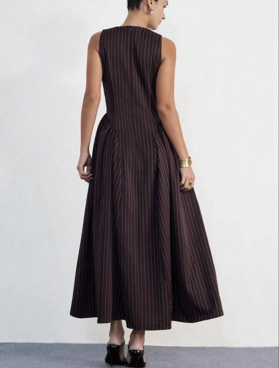 Vestiti: Superbe Robe Longue à Rayures Fines - Chic et Élégante – Nuovo (secondo la descrizione) da La Chaux-de-Fonds venduto da Sabinchenn 2