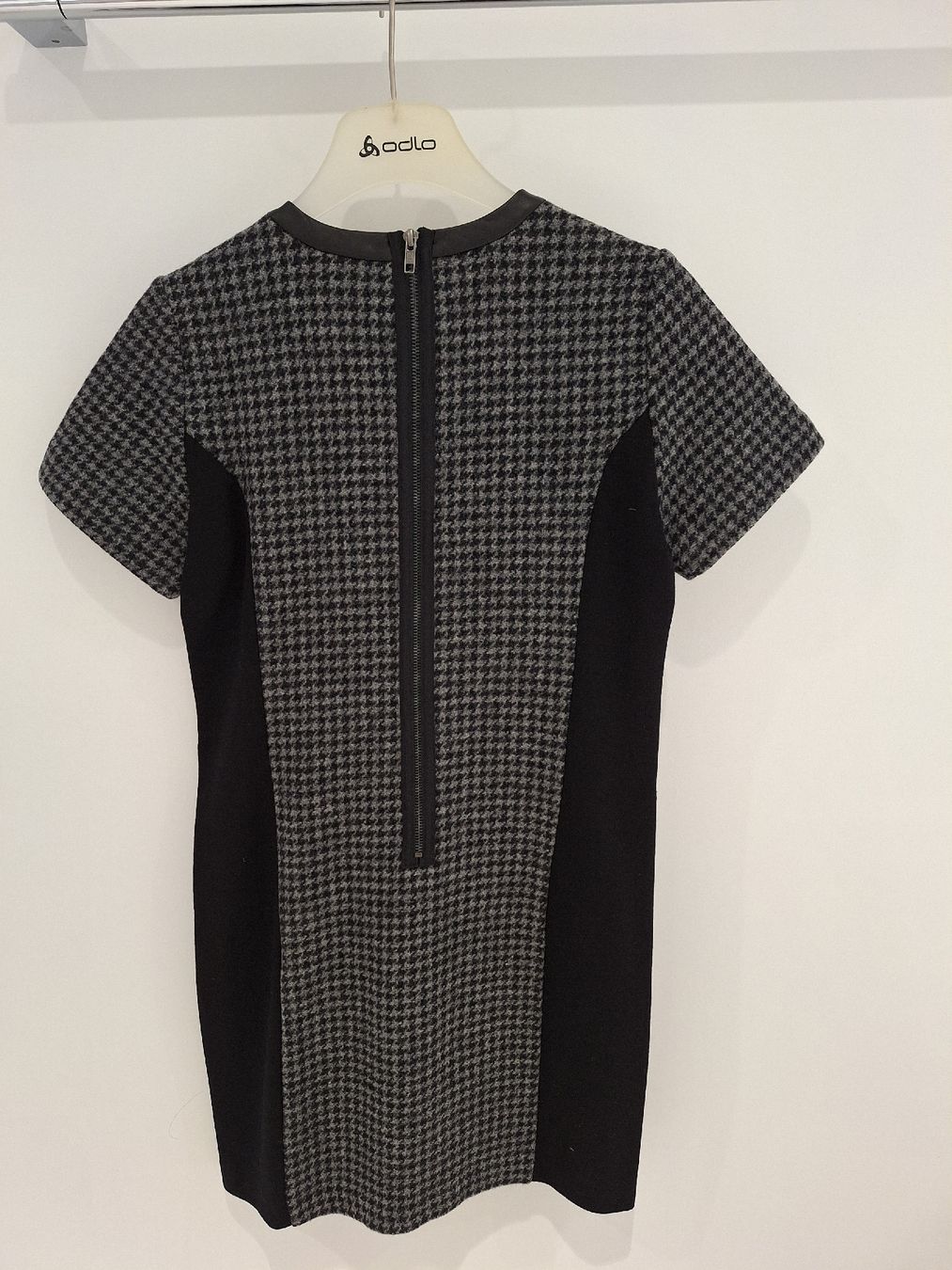 Vestiti: Dress with leather trim – Usato da Cham venduto da Drukkerij 1