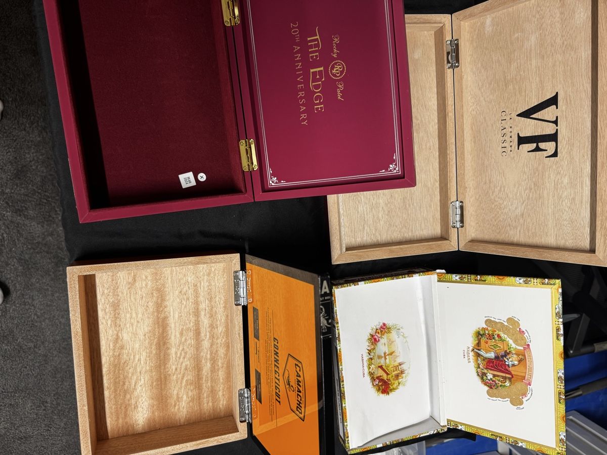 Altri Prodotti per fumatori: Collectible empty Cigar Boxes - Great for Crafts – Usato da Seuzach venduto da kaufes8 1
