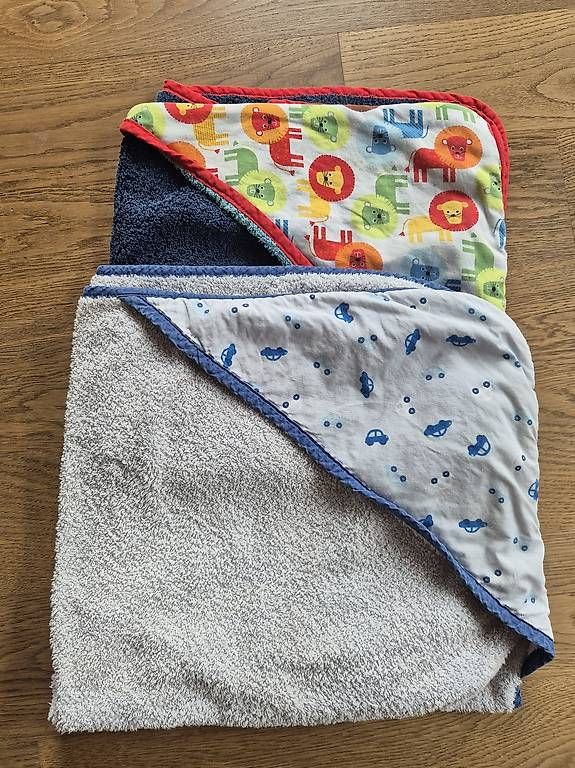 Teli da bagno: Babyhandtücher – Usato da Adliswil venduto da MannickZh
