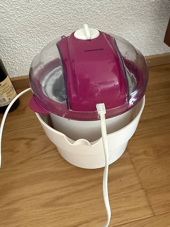 Küchengeräte: SilverCrest Eismaschine – Gebraucht aus Herrliberg von Karina351