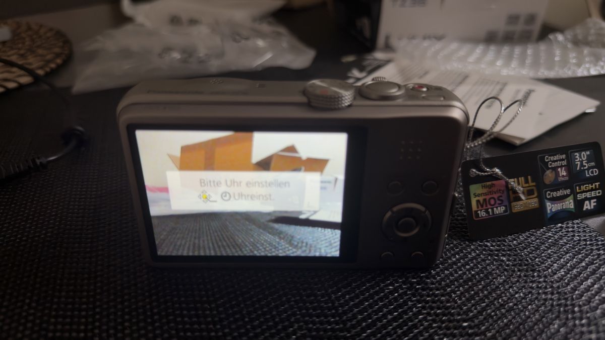 Panasonic Fotocamera:  Panasonic Lumix TZ36 silber  – Usato da Hombrechtikon venduto da AGNE01 3