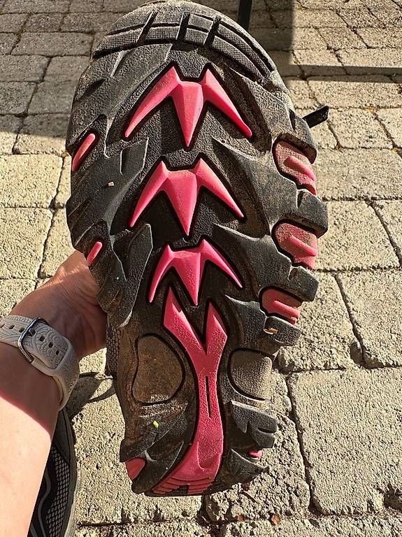 Scarpe per ragazze: Wanderschuhe / Trekkingschuhe Grösse 36 – Usato da Sursee venduto da Romana6 3