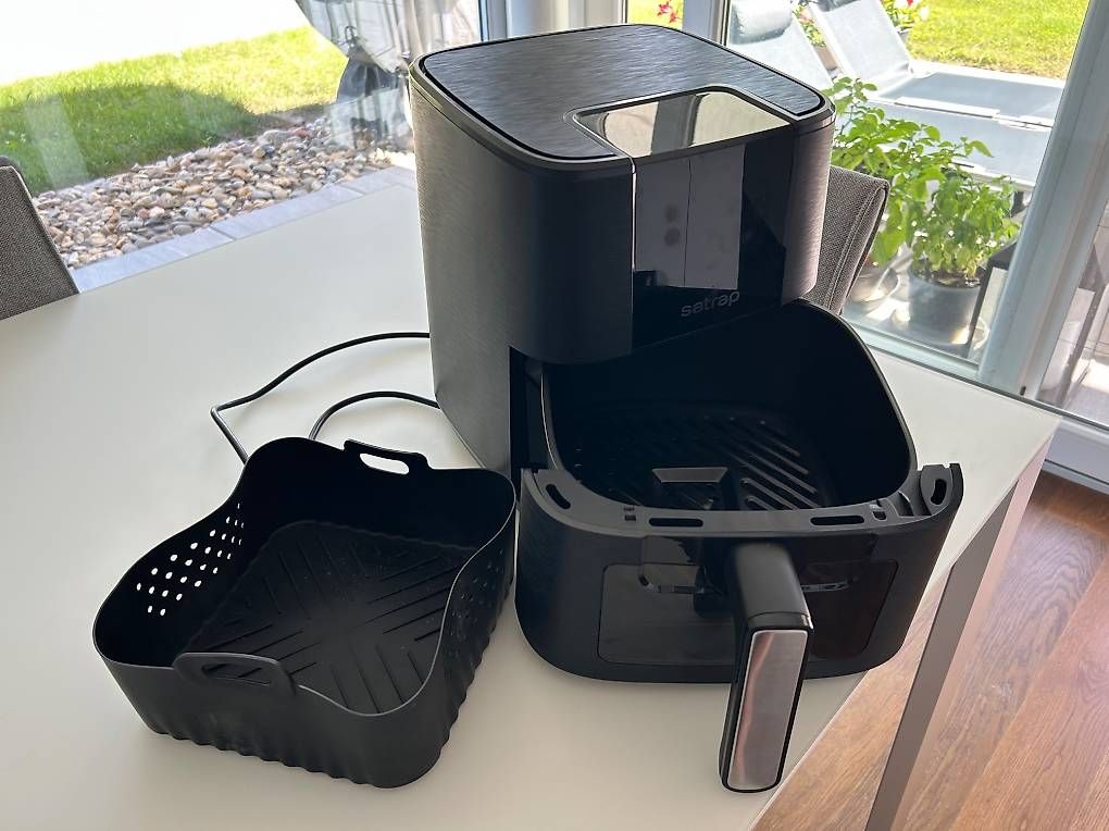 Elettrodomestici da cucina: Satrap Leggero Plus - AirFryer – Usato da Rüschlikon venduto da Cymru02