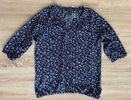 Bluse geblümt Gr M