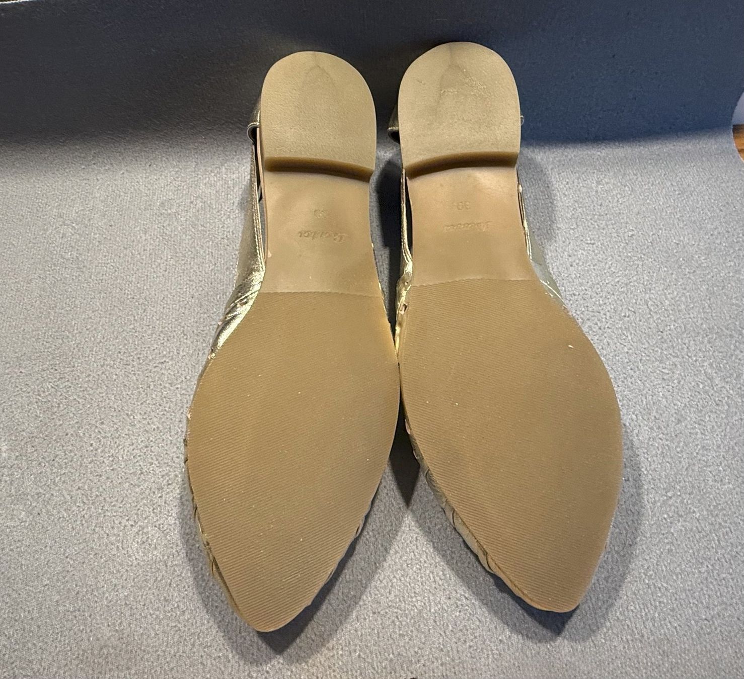 Scarpe da donna: Damenschuhe gold Grösse 39 - BATA Leder – Nuovo (secondo la descrizione) da Riedt b. Erlen venduto da Malaika57 5