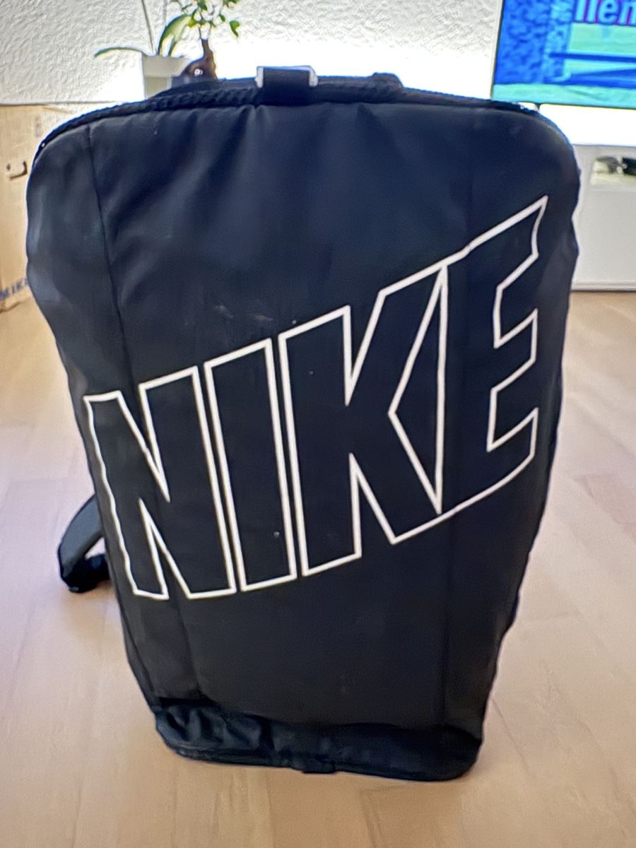 Nike Taschen: Nike Sporttasche – Neu (gemäss Beschreibung) aus Niederrohrdorf von jen_f6cj 1
