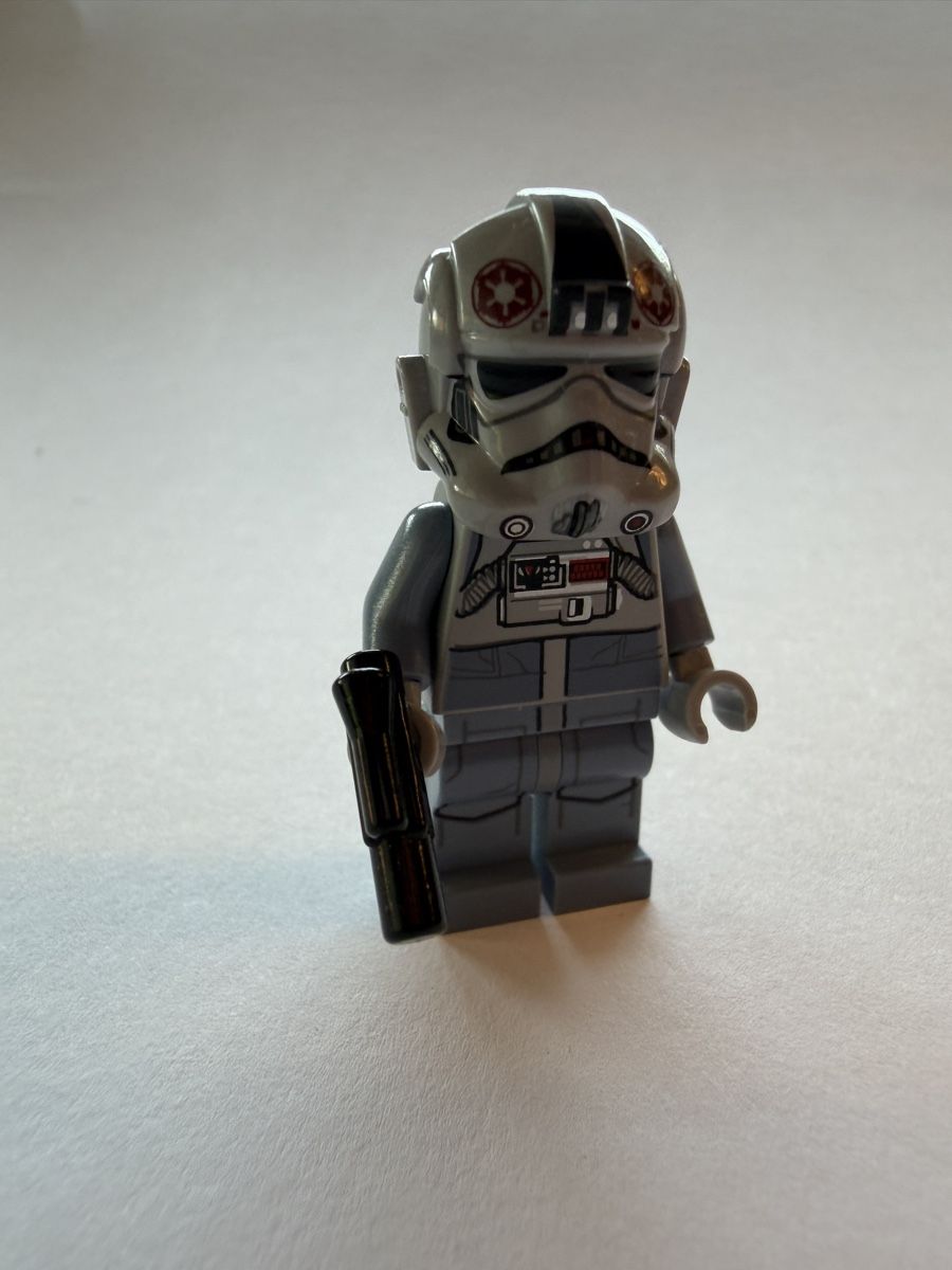 Star Wars Figurines: LEGO Star Wars AT-AT Driver – Neuf (Voir description) à Beinwil am See par Tobi-Wied