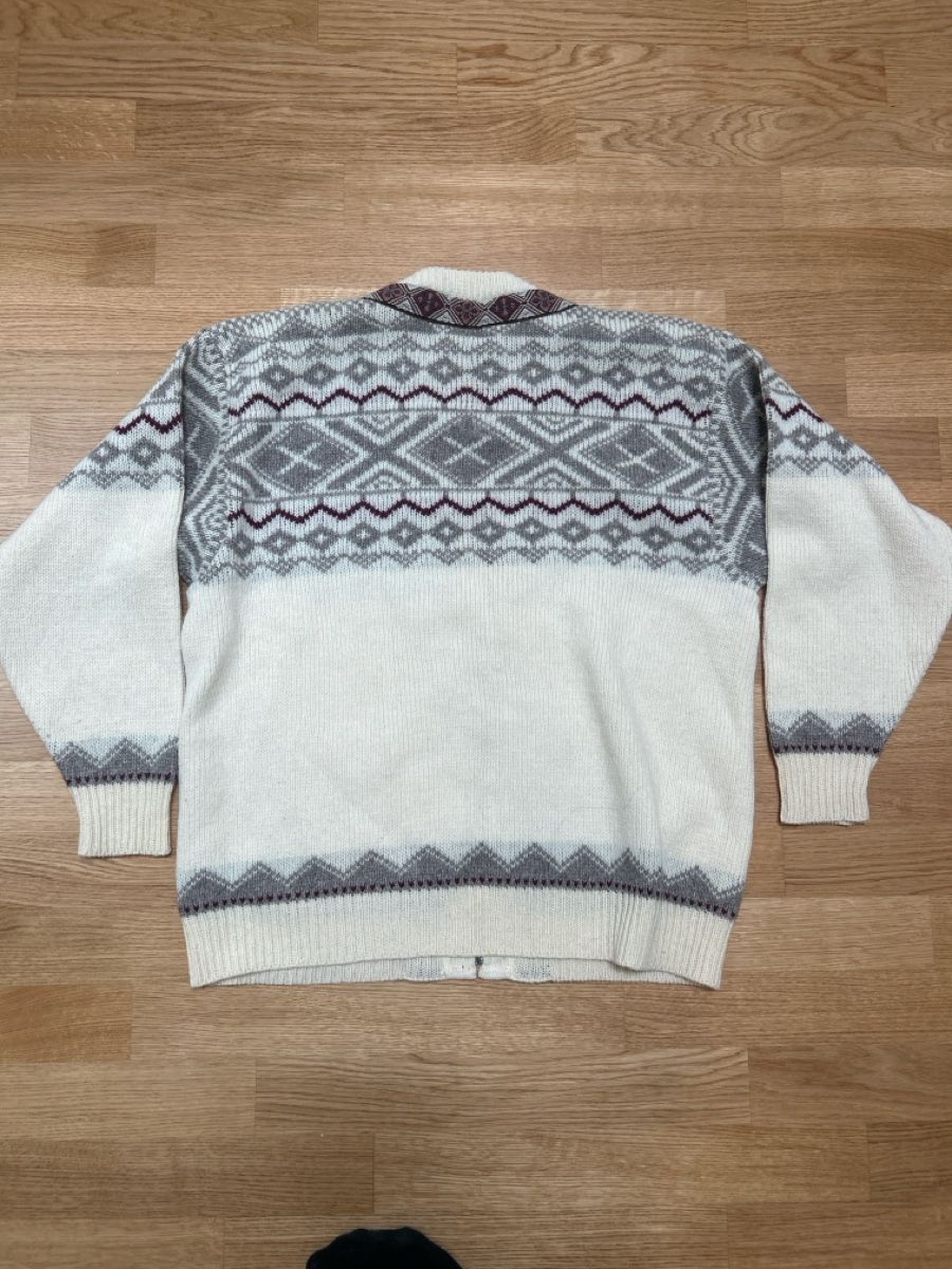 Pulls & Sweat-shirts: Strickjacke mit Norwegermuster Grösse L gebraucht – D'occasion à Luzern par ThrowbackVintage 3