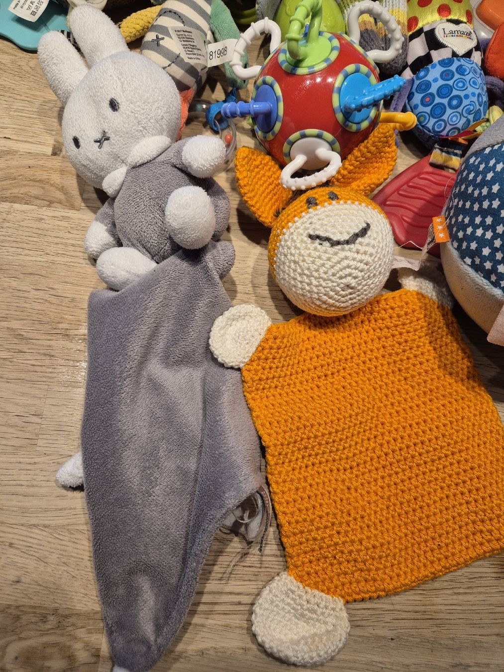 Giocattoli: Diverses Babyspielzeug – Usato da Zürich venduto da fordob 1