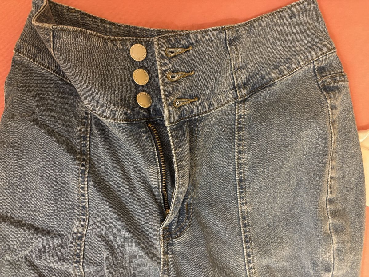 Shein Jeans: Jeans mit Schleifen – Nuovo (secondo la descrizione) da Andelfingen venduto da Good_Quality 2