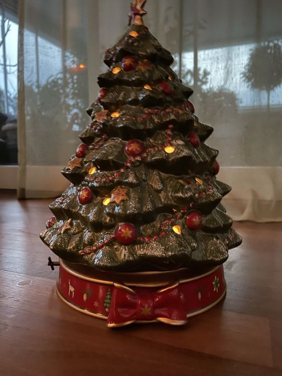 Porzellan Weihnachtsbaum mit Spieluhr von Villeroy & Boch Kaufen auf