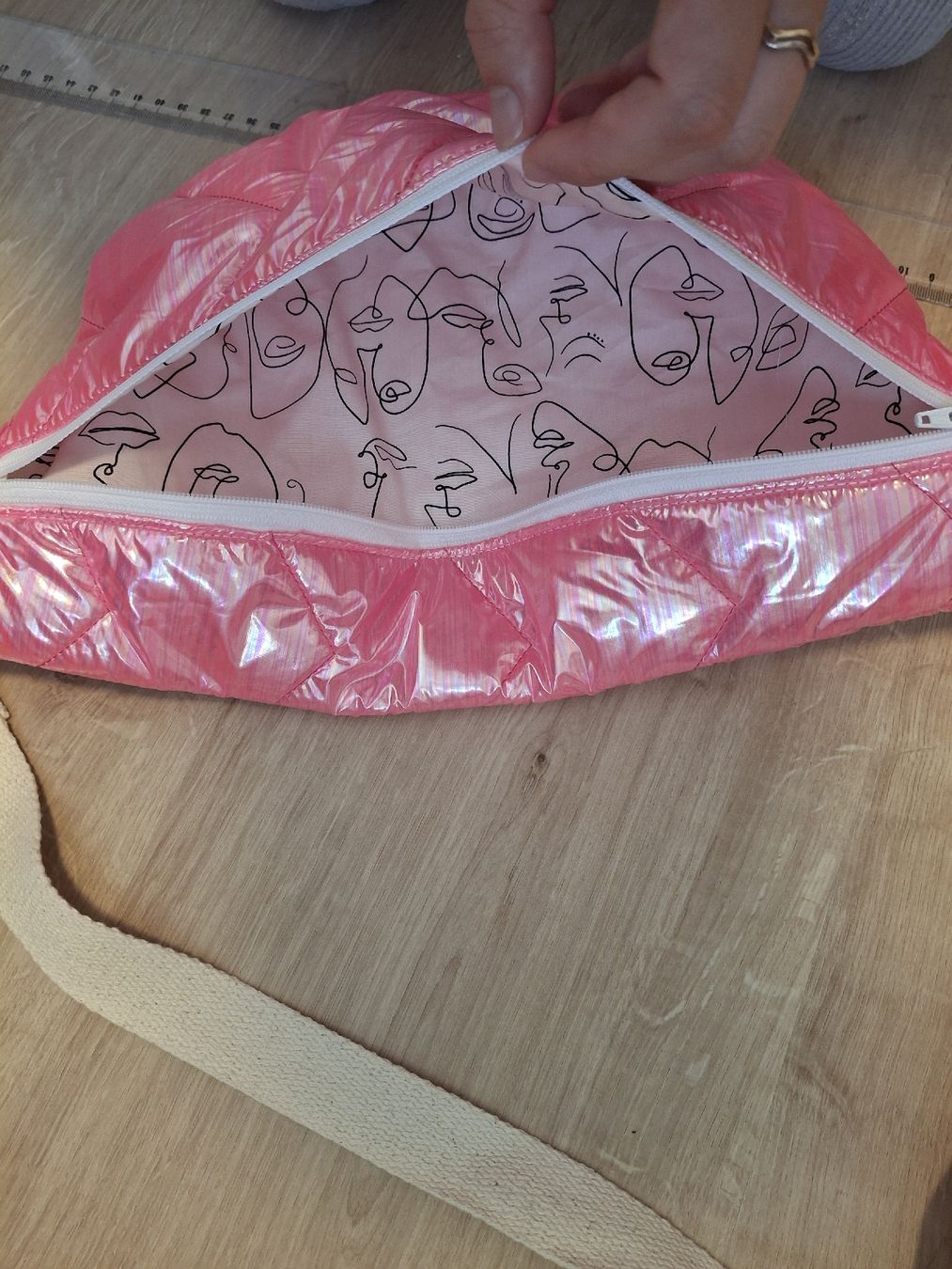 Borse: sac banane rose  – Nuovo (secondo la descrizione) da Riaz venduto da Fannyh97 1