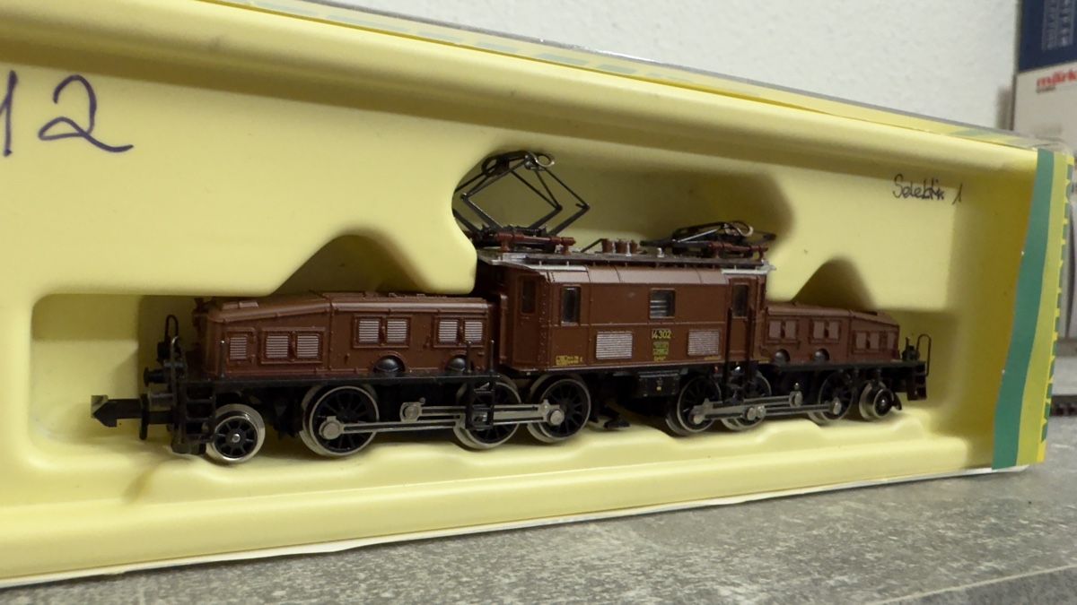 Trix Modellini di ferrovie: Minitrix E-lok Ce 6/8 III Braunes "Krokodil" Spur N – Nuovo (secondo la descrizione) da Schlieren venduto da rat_lq6b 8