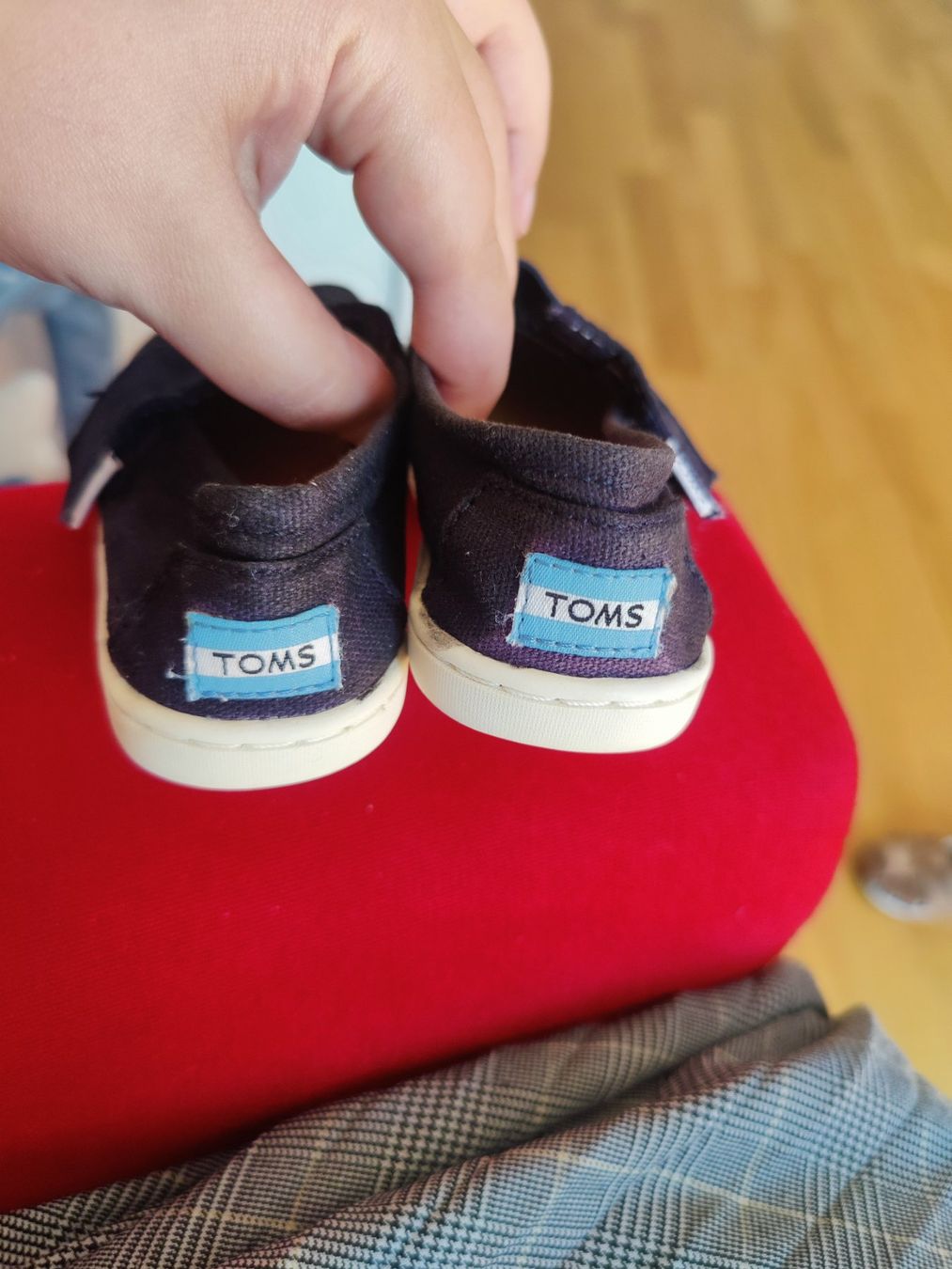 Toms Chaussures garçon: Toms unisex – D'occasion à Dübendorf par vas_69xt 1
