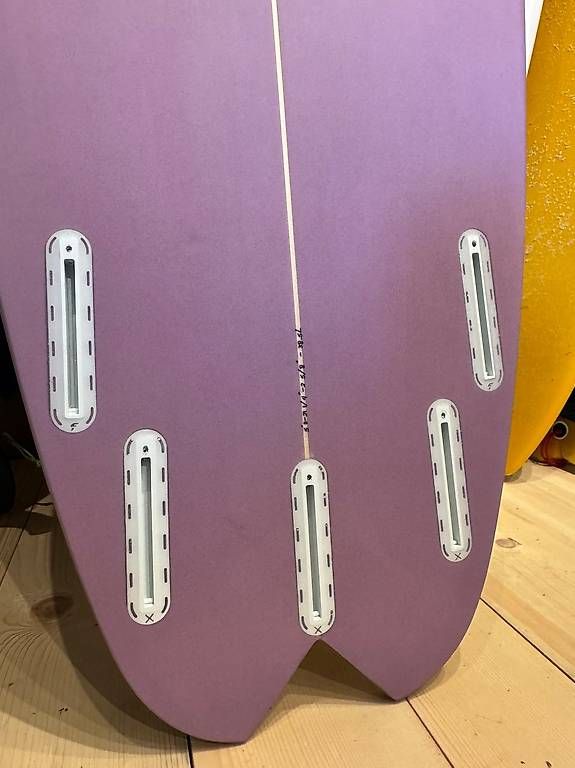 Surfboards & Schwimmbrette: New Joy Purple 5.11 – Neu und originalverpackt aus Blankenburg von redmonkeysurf.ch 3