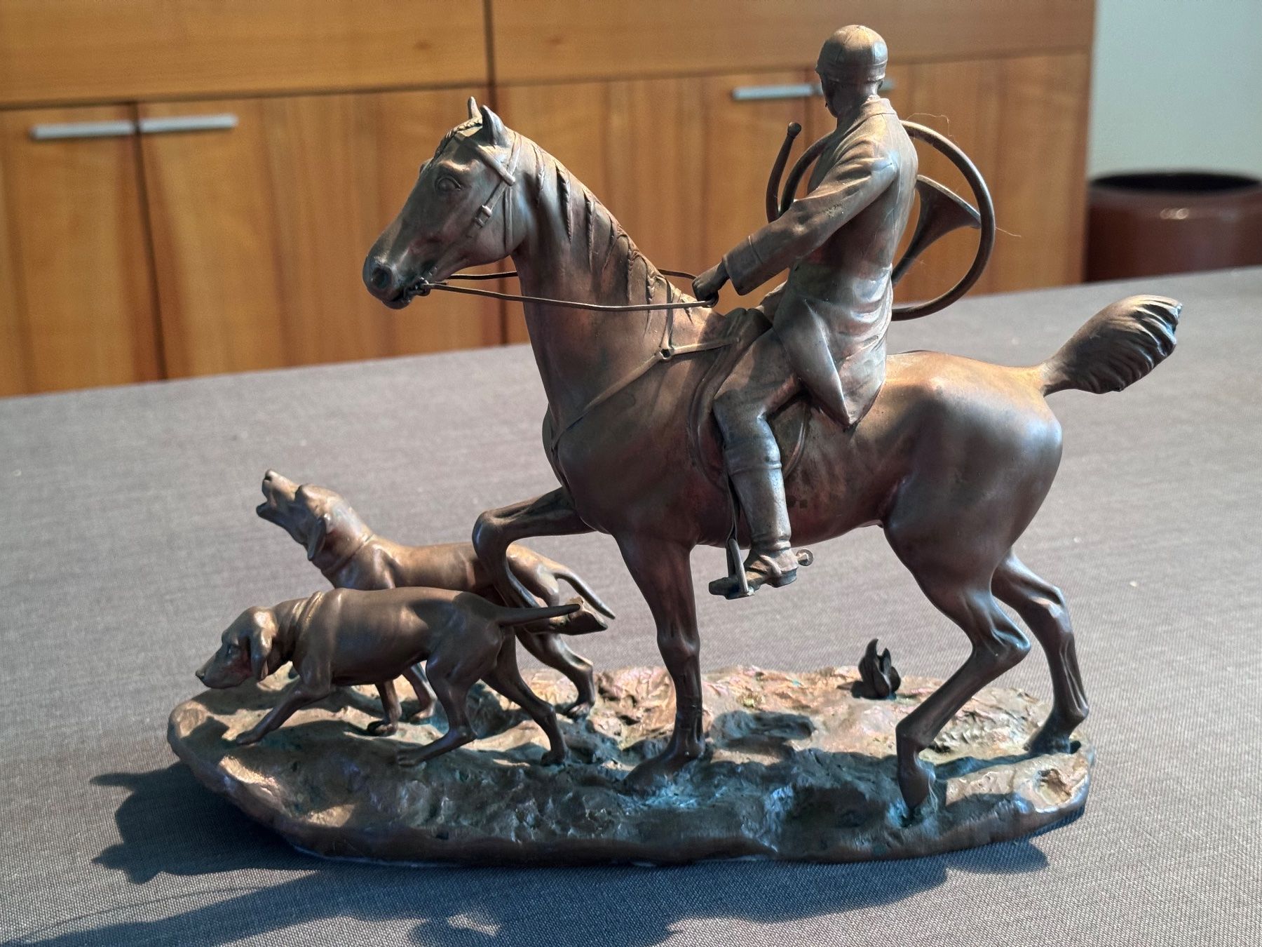 Skulpturen & Statuen: Statue/Figur Jäger auf Pferd mit Hunden – Gebraucht aus Oberrüti von HotRod1932 1