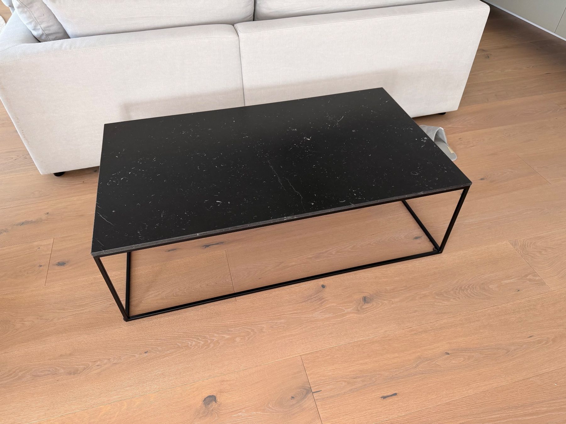 Interio Tische: Couchtisch granit 120x70 – Gebraucht aus Oberwil-Lieli von phi_q6l7 3