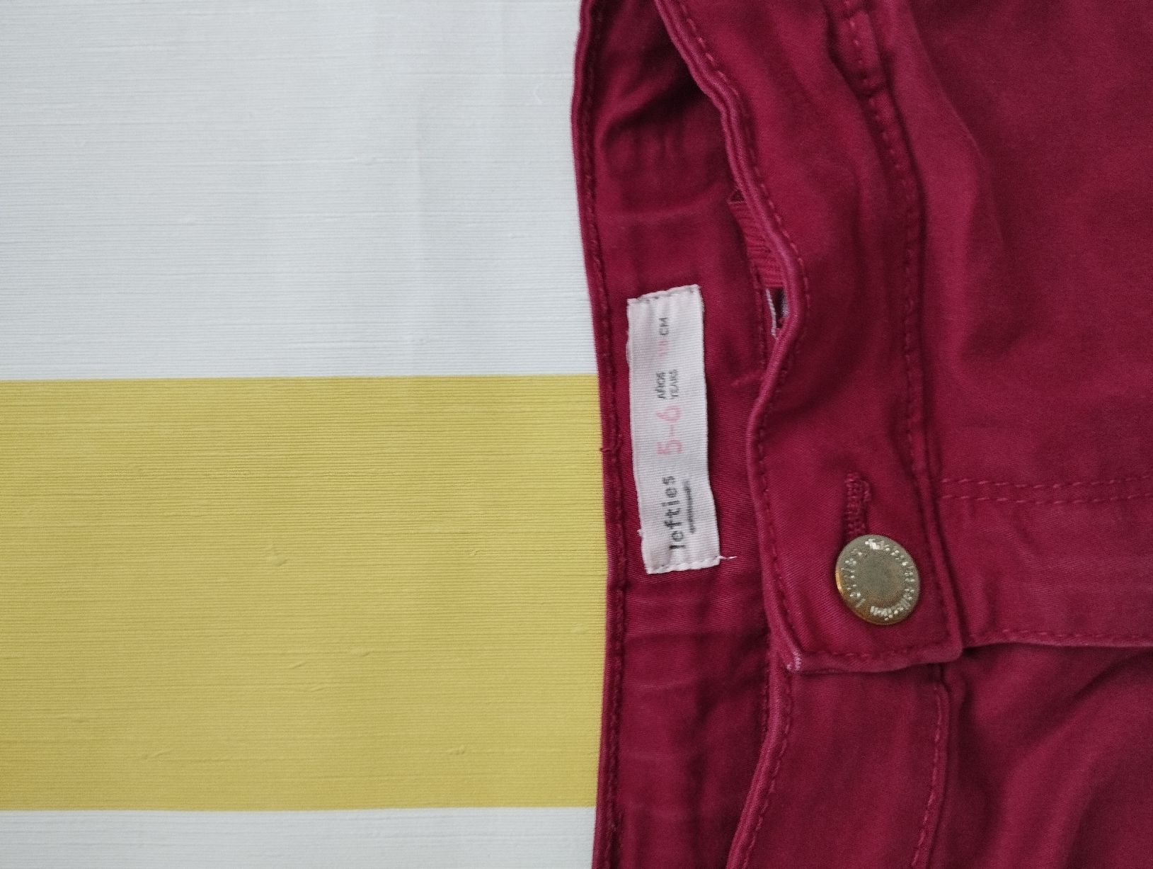 Pantaloni: Hosengröße 5/6 Jahre – Usato da Widen venduto da isa_zz9b 2