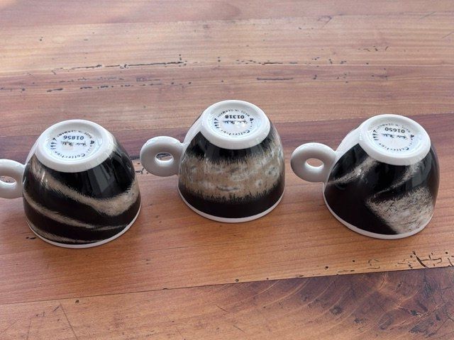 Set di piatti: AMICI COLLECTION Espressotassen Zebra 1997 – Usato da Bern venduto da Delirious 2