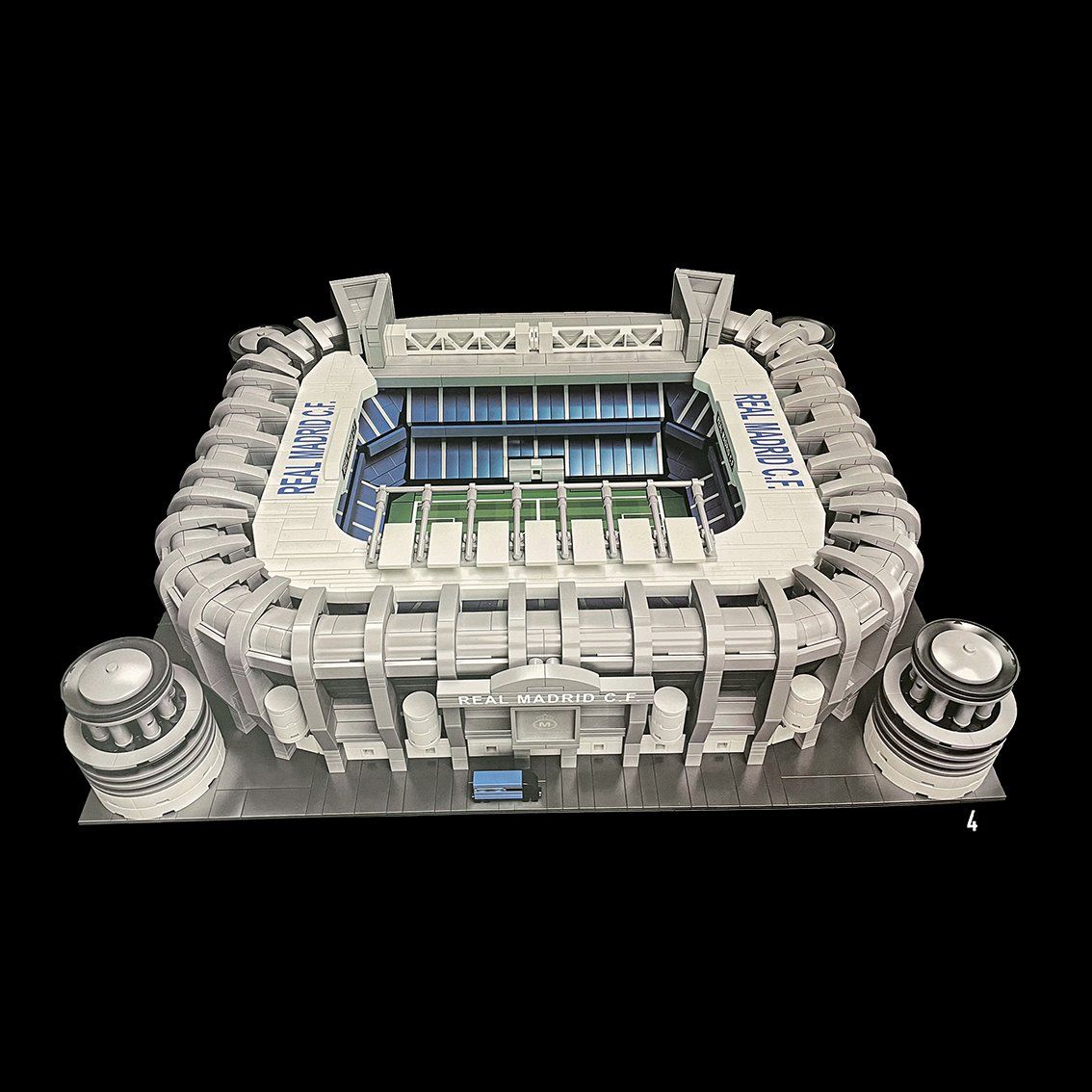 Jeux de construction: Fußballstadion Bernabéu, Madrid – Neuf avec emballage d'origine à Meisterschwanden par Bigi1 1