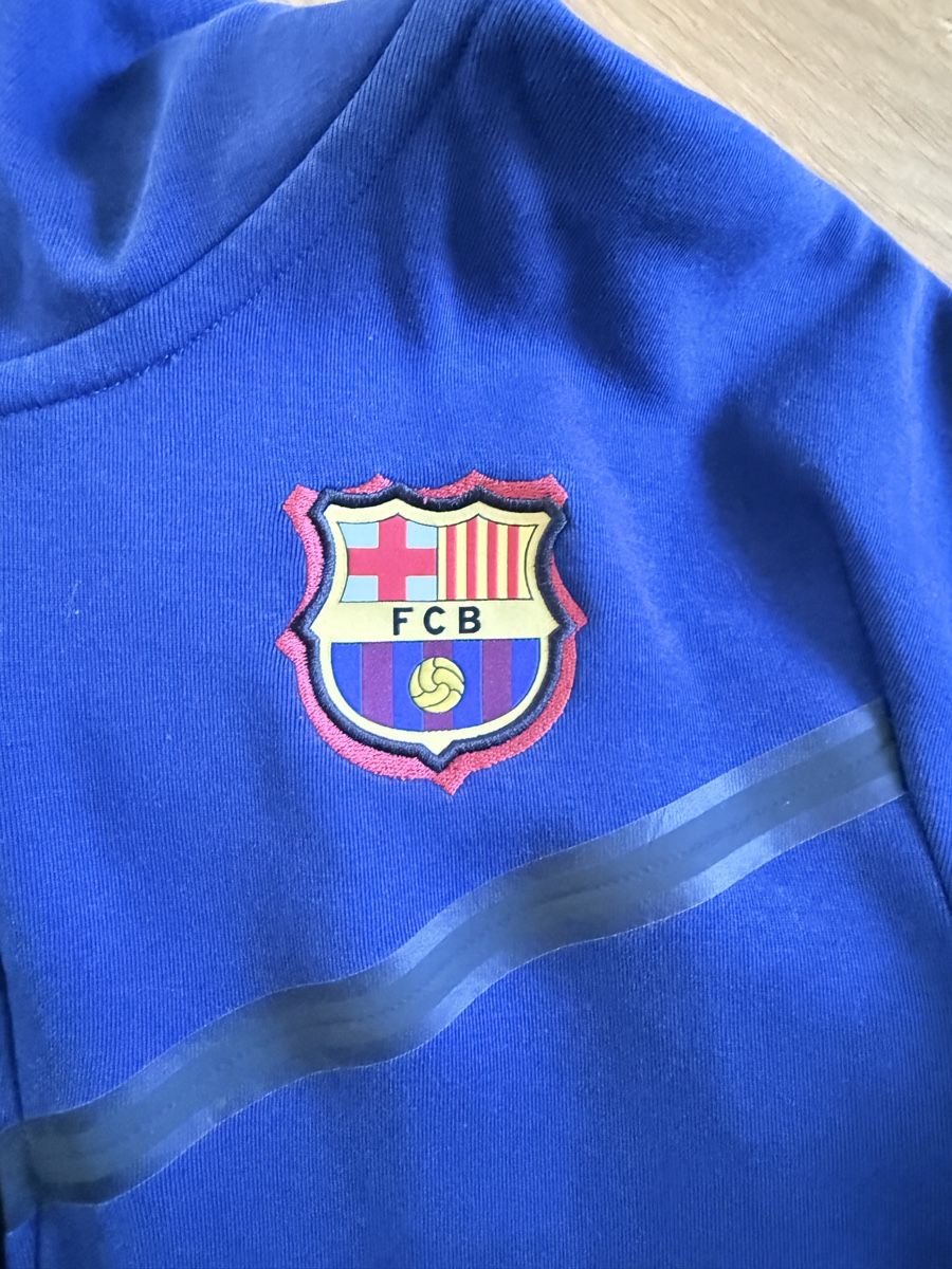 Nike Giacche: Nike Barcelona Tech Fleece Jacke – Usato da Schliern b. Köniz venduto da Karin7 1