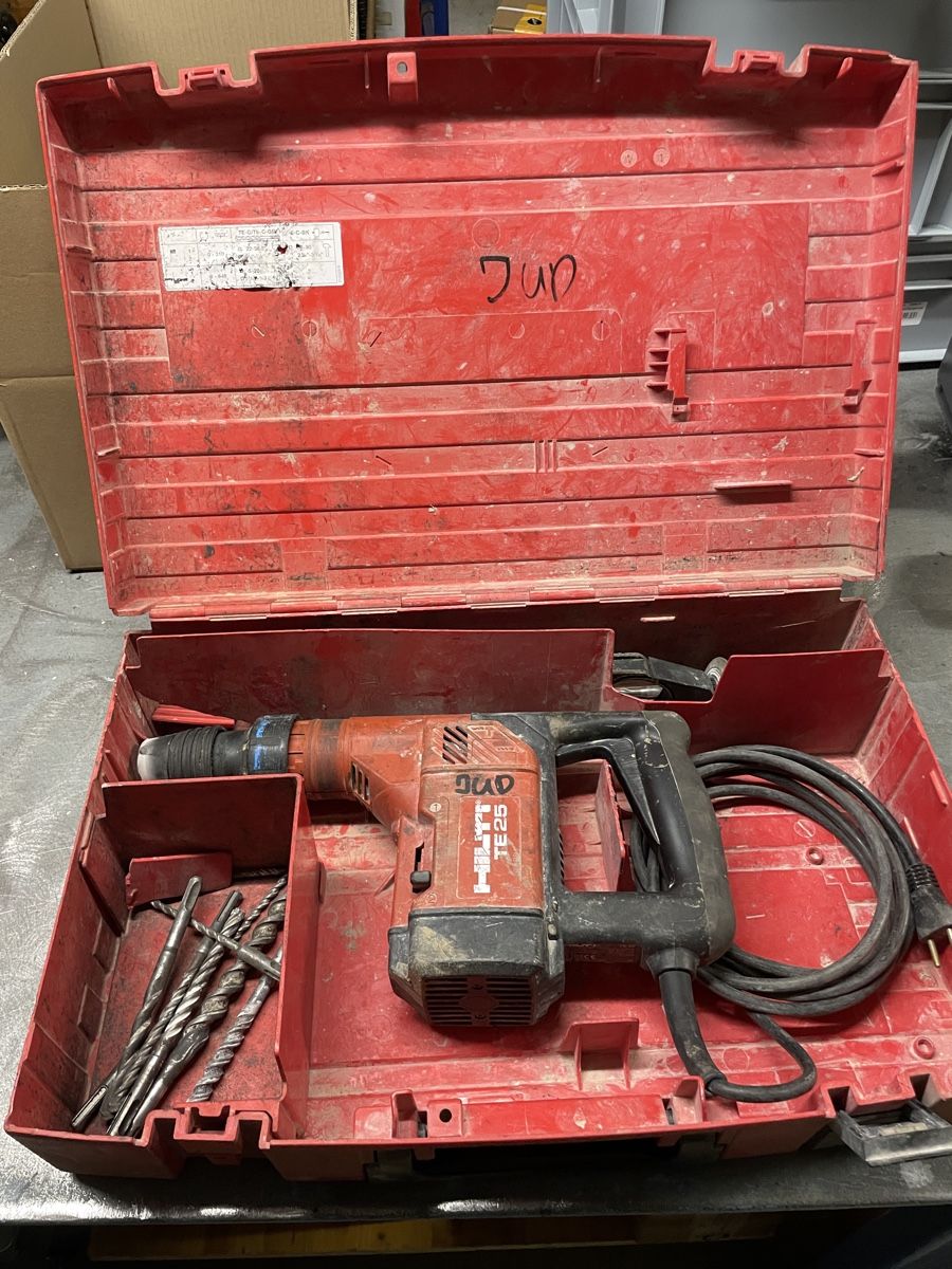 Hilti Bohrmaschinen: Hilti Bohrhammer TE25 – Gebraucht aus Flaach von Binz
